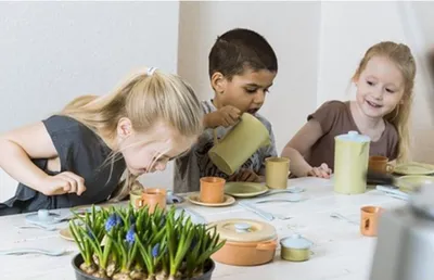 Produktbild von Dantoy Kinderspielzeug Kaffeegeschirr aus Biokunststoff - 17-teilig