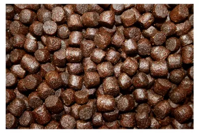 Produktbild von Koifutter, Sommerfutter, Schwimmfutter mit Spirulina, Astax und Monoglyceriden für die Gesundheit der Koi, Immunschutz, Farbschutz, Wachstum, Vitalität, Farben, Premium Koifutter 5mm 15kg