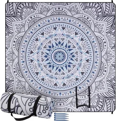 Produktbild von Famanu Picknickdecke XXL - Wasserfest, Mandala-Design, 200x200 cm