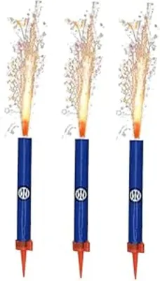 Imagen del producto de Juego de 3 velas para candelabros, diseño de aficionado al fútbol, en colores  y azul claro, de 12 cm, ideal para fiestas temáticas