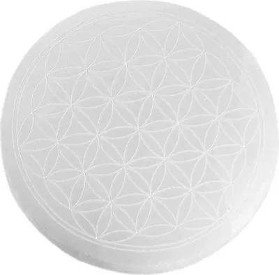 Produktbild von Selenit Ladeplatte 14cm – Blume des Lebens Gravur für Heilsteine & Energiearbeit