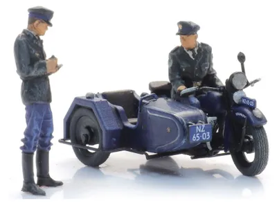 Produktbild von Artitec 10.422 - 1/87 / H0 Reichspolizeimotorrad mit Beiwagen + 2 Figuren - Neu