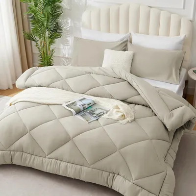 Obrázek produktu pro Celoroční přikrývka na postel, rozměry 260 x 240 cm, béžová barva, materiál: mikrovlákno, vhodná pro dvojlůžko