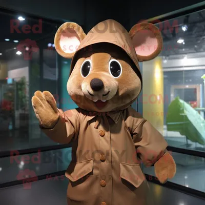 Produktbild von Braune REDBROKOLY Maus Maskottchen kostümfigur bekleidet mit Regenmantel und Mützen