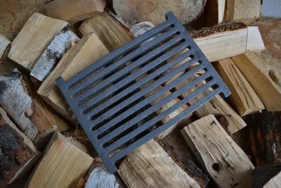Image de SEZAM - Grille de poêle 28 x 21 cm Grille en fonte Grille de cheminée carrée Grille de cendrier Poêle à bois Grille de four Grille de four Cheminée