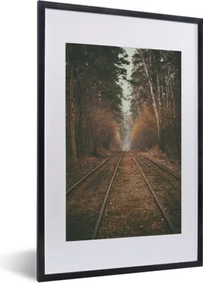 Produktbild von MuchoWow® Gerahmtes Poster Bahnstrecke - Weg - Wald - Baum 40x60 cm - Poster mit Schwarzem Bilderrahmen Wandposter Rahmen Foto Bilder - Poster in Rahmen