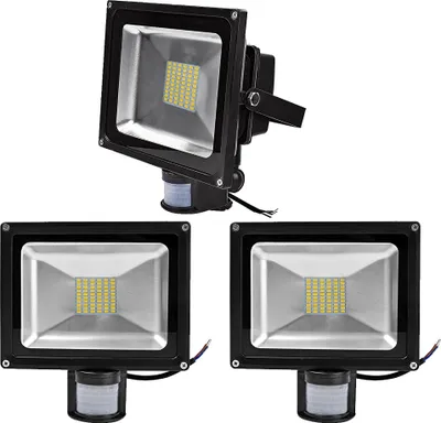 Immagine prodotto di Greenmigo Set da 3 proiettori LED da 50 W, luce bianca calda, per esterni, con sensore di movimento