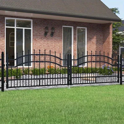 Zdjęcie produktu dla Brama ogrodzeniowa – Czarna, malowana proszkowo, stalowa konstrukcja z poprzeczkami i odporna na warunki atmosferyczne. Wymiary: 305 x 120 cm