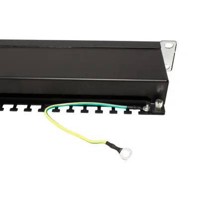 Imagen del producto de Panel de conexión Cat.5e STP de 24 puertos, color