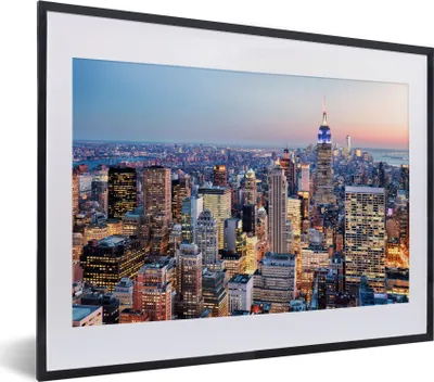 Produktbild von MuchoWow® MuchoWow® Gerahmtes Poster New York - Skyline - Nacht 40x30 cm - Poster mit zchwarzem Bilderrahmen - Bilderrahmen - Poster im Rahmen