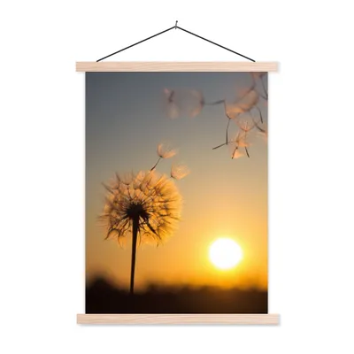 Produktbild von MuchoWow® Textilposter Löwenzahn - Sonne - Sonnenuntergang 120x160 cm mit holzfarbenen Rahmen - Plakatkarton