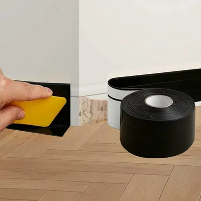 Image de Plinthe adhésive flexible pour cuisine et salle de bain