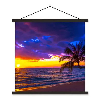 Produktbild von MuchoWow® Textilposter Palme - Lila - Sonnenuntergang - Strand - Meer 60x60 cm mit schwarzem Rahmen - Posteraufhänger