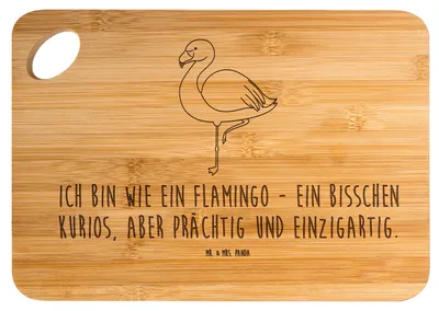 Produktbild von Mr. & Mrs. Panda Holzbrett Flamingo Classic - Transparent - Geschenk, Küchenbrett, schneidbrett, Spruch, Hackbrett, Stolz, Freundin, Ich, Frühstücksbrett, Prächtig
