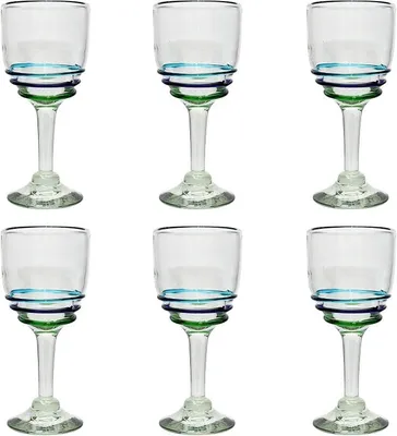 Imagen del producto de Vaso de vino hecho a mano, tamaño medio, fabricado con vidrio reciclado, con un detalle de tres colores. Juego de 6 vasos