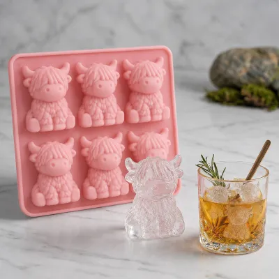Silikonform Highland Cow, 6 Fächer, rosa, lebensmittelecht