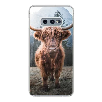 Produktbild von MuchoWow® Handyhülle Schutzhülle Hülle für Samsung Galaxy S10e Schottischer Hochländer - Kuh - Tiere - Berg - Natur Silikon Softcase Handy Hülle - Handy