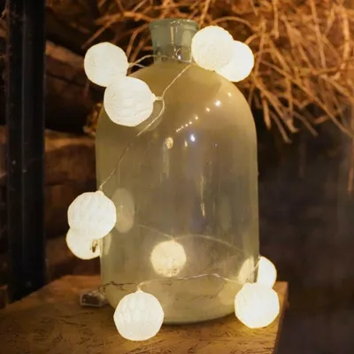 Produktbild von Batteriebetriebene LED-Lichterkette, 10 warmweiße LEDs, 1,8 m, Kugel