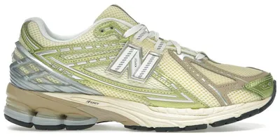Immagine prodotto di New Balance 1906R, colore giallo "parchment" - taglia EU 43