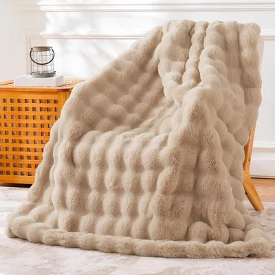 Productafbeelding van Zachte, pluizige deken met bubbelmotief, 130x160 cm, geschikt voor bank en bed