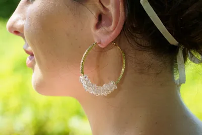 Produktbild von Glitzer Creolen gold Statement Ohrringe Braut Hochzeits Creolen mit weisen Zirkonias Braut Jungfer Ohrringe