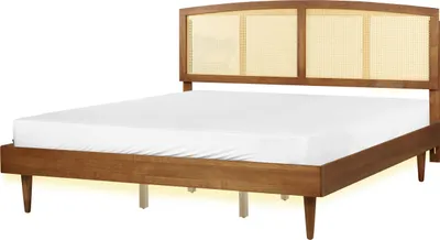 Produktbild von BELIANI Bett Hellbraun Gummibaumholz mit LED-Licht Lattenrost 180 x 200 cm Hohes Kopfteil Wiener-Geflecht Rustikaler Stil Schlafzimmer Doppelbett