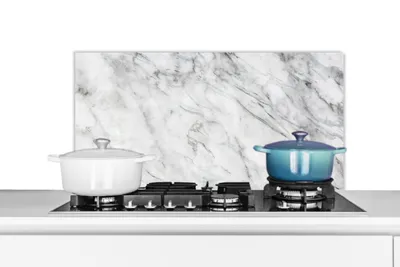 Obrázok produktu pre KitchenYeah® Kuchynský splashback - Kuchynský splashback - Ochrana steny sporáka a drezu - Mramor - Kameň - Vzor 90x45 - Alu-Dibond (alternatíva skleneného splashbacku) - Tepelne odolný - Splashback na sporák - Kuchynský splashback