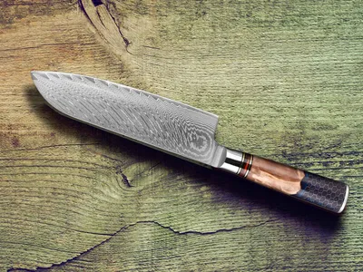 Obrázek produktu pro Špičkový nůž Santoku - Damaškový nůž s 67 vrstvami - S exkluzivní rukojetí z barevného dřeva