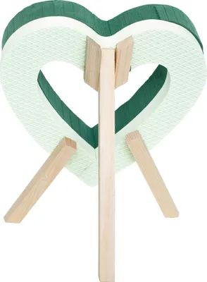 Produktbild von Nass Steckschaum Herz 47cm offen mit Holzständer