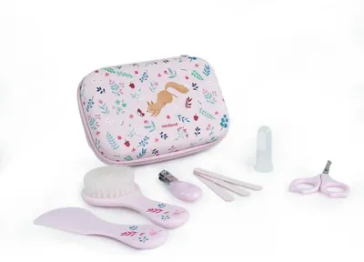 Imagen del producto de Miniland Set de cuidado para bebés Dreamland – Ardilla