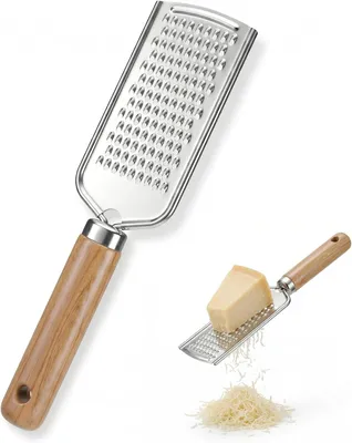 Produktbild von Edelstahl-Zestenreibe mit Griff aus Buchenholz | Handreibe für Knoblauch, Ingwer, Parmesan, Zitrone, Schokolade und Muskat