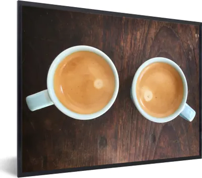Produktbild von MuchoWow® Gerahmtes Poster Eine Luftaufnahme von zwei Tassen Kaffee 40x30 cm - Poster mit Schwarzem Bilderrahmen Wandposter Rahmen Foto Bilder - Kunstposter - Wanddekorationen