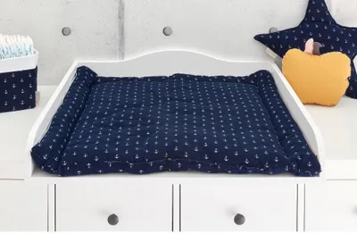 Produktbild von KraftKids Wickelauflage Musselin dunkelblau Anker breit 75 x tief 70 cm