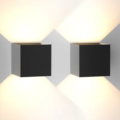 Produktbild von ZMH Led Wandleuchte 2ER Innen & Aussen Schwarz Wandlampe  01 Modern Up Down Warmweiß IP65 Wasserdicht Außenwandlampe 5W Einstellbarer Lichtstrahl für Flur Garten