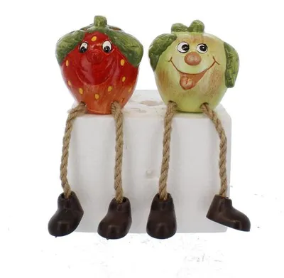Produktbild von Kantenhocker Apfel oder Erdbeere - ca. 6 x 5,5 x 7 cm - 1 Stück