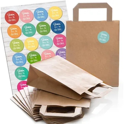Produktbild von 24 kleine braune Geschenktüte Papier-Tüte SCHÖN DASS DU DA BIST Geschenk Verpackung + 24 Aufkleber Gastgeschenk Mitgebsel Kinder-Geburtstag Hochzeit Fest give-away verpacken"Schön, dass du da bist" bunt