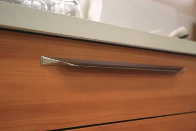 Obrázek produktu pro Rujzdesign nábytková úchytka 690.16 - povrch: nerez zlatý, rozteč: 192 mm