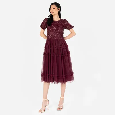 Produktbild von Maya Deluxe Damen Midikleid, Damenmodell mit Pailettenbesatz, kurze Ärmel und Rüschen