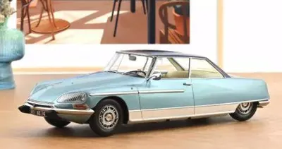 Imagen del producto de NOREV 1:18 Citroën DS 21 Le Léman 1968 - azul claro / azul oscuro, número de referencia: 181752