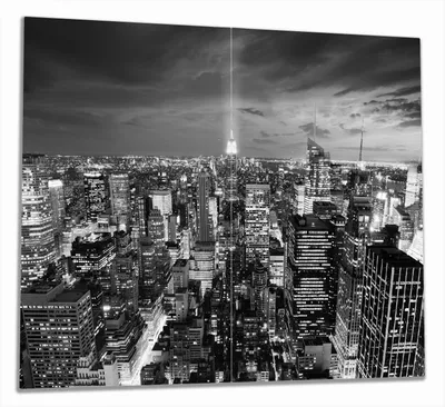 Produktbild von Wallario Herdabdeckplatte aus Glas, Größe 60 x 52 cm 2-teilig, Motiv New York bei Nacht - Panoramablick über die Stadt - schwarzweiß