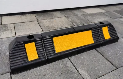 Produktbild von 2 Stück Radstopper WHEELSTOP Reifenstopper Parkstopper Garage Stopper Parkhilfe Parken