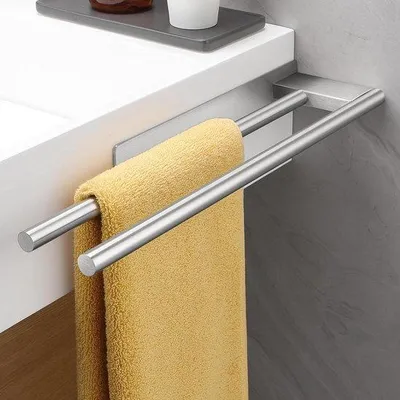 Image de Porte-serviettes argenté - Accessoire de salle de bain