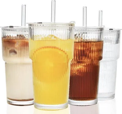 Obrázek produktu pro Sada 4 skleněných pohárů na smoothie o objemu 600 ml – s těsným víčkem a brčkem – silné, vzduchotěsné a vodotěsné – ideální na kávu, smoothie a džus