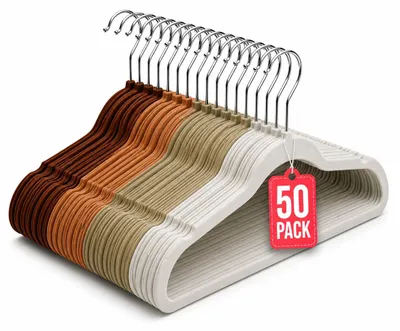 Imagen del producto de Perchas de Terciopelo Tonos Beige Pack 50 COM-FORT HOUSE