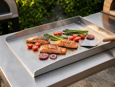 Produktbild von Werk24 Edelstahl Plancha Grillplatte für Gasgrill & Holzkohle – 40x30 cm, 4mm Massive Stärke Rostfrei & Verzugsfrei – Universal Grillzubehör für Grill