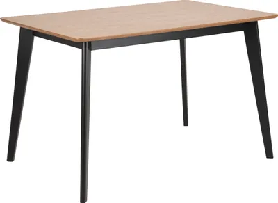 Image de Roxana Table à manger, placage chêne.