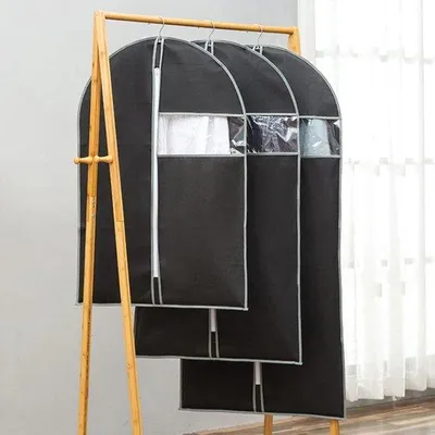 Produktbild von Famanu Kleidungshüllen mit Transparentem Fenster - 6 Stück Kleiderschutz für Perfekte Organisation - Schwarz