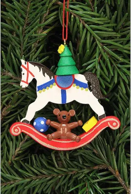 Produktbild von Christbaumschmuck Baum auf Schaukelpferd (6,8x6,5cm) von Christian Ulbricht