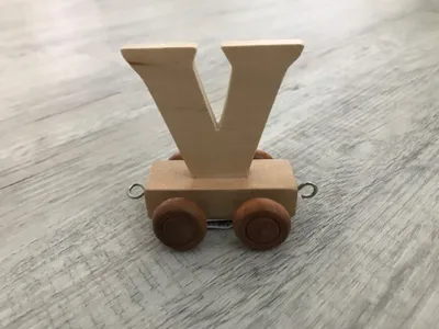 Produktbild von Bino Buchstaben Geburtstagszug - Anhänger V