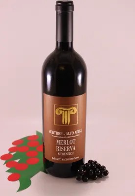 Obrázek produktu pro Merlot Riserva Siebeneich - ročník 2022 - vinařství Kellerei Bozen